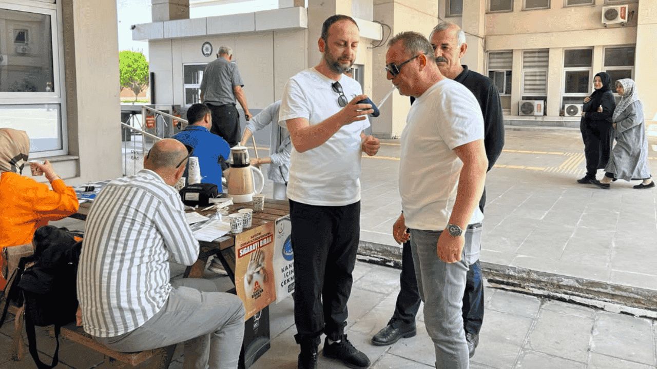 ”SİGARAYI BIRAK, HAYATINI DEĞİŞTİR” FARKINDALIK ETKİNLİĞİ DÜZENLENDİ