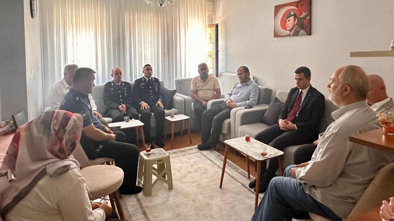 ”Milletimizin Emaneti” Şehit Ailelerine Ev Ziyareti