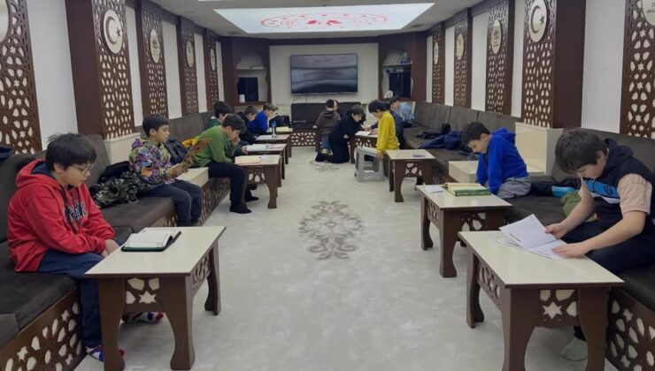 Bahçeşehir Gençlik Merkezi’nde Kur’an Kursu Kayıtları Sürüyor