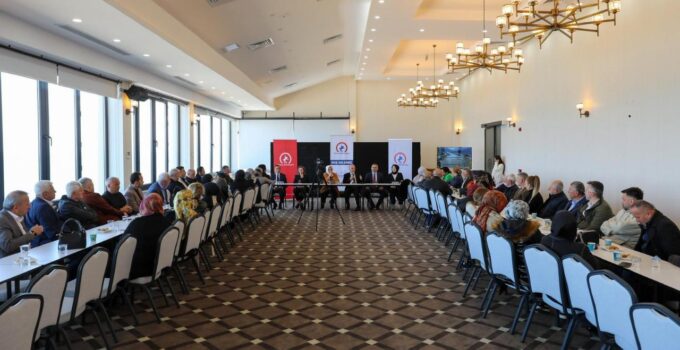 Başkan Özlü Muhtarlarla Buluştu: 2026’da Altyapıya 500 Milyon Liralık Yatırım